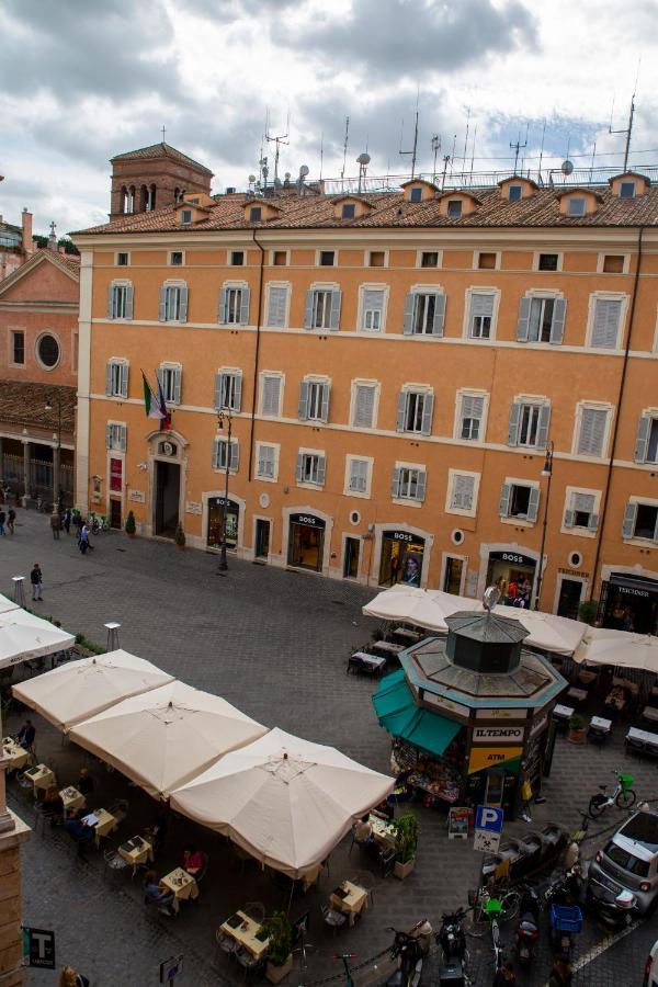 Relais San Lorenzo In Lucina Roma Exterior foto